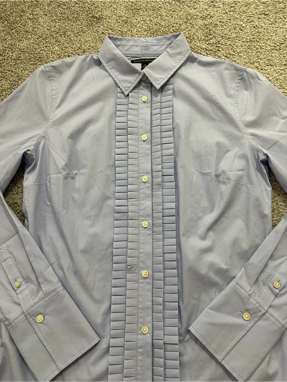 Banana Republic NWT Light Blue Pleated Tuxedo Shirt – Size S